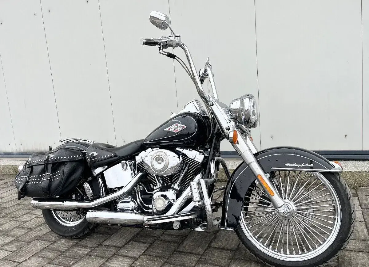 Harley-Davidson Heritage Softail FLSTC 1584…TOP STAV