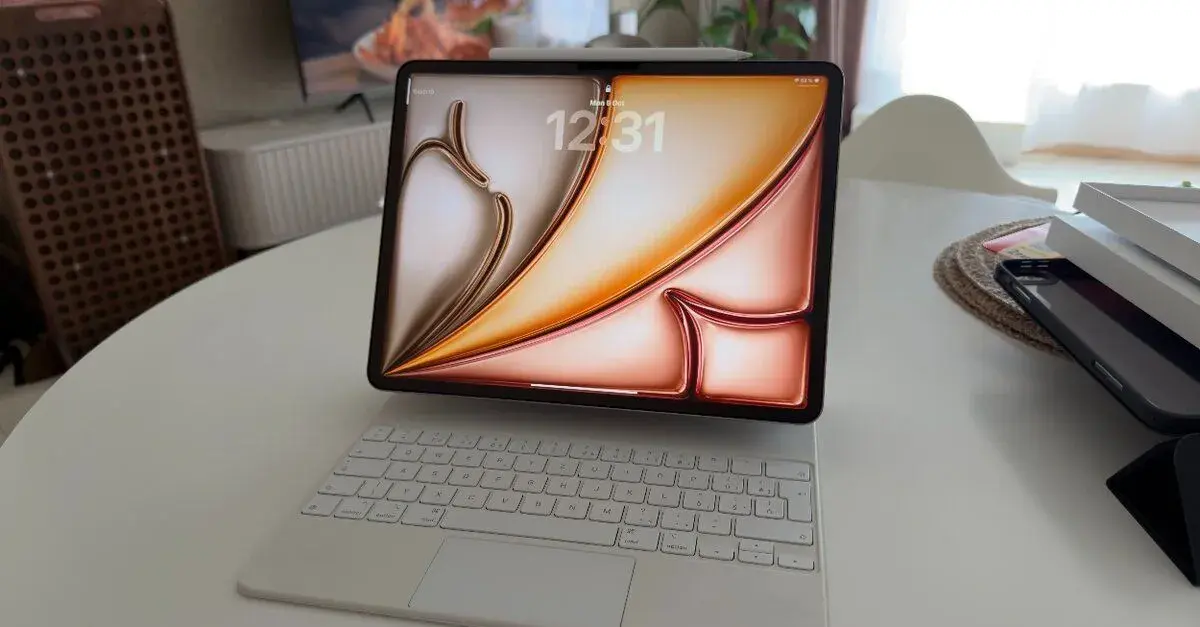 iPad Air 13" M2 (2024) 256GB+Apple Pencil Pro+Mag. Keyboard