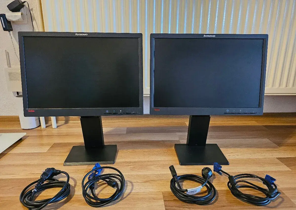 LCD Monitor Lenovo 19´ 2ks