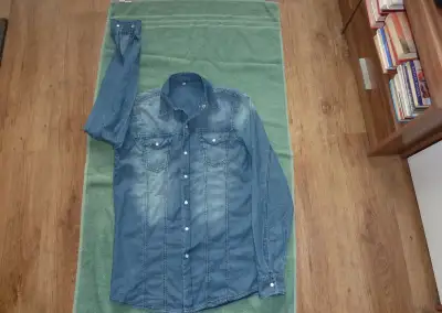 Úplne novú riflovú košelu dovezenú z Anglicka,vel. M