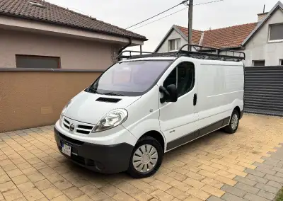 Renaul Trafic 2.0 dci L2H1. 2013 rv