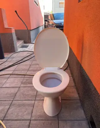 Funkčný záchod