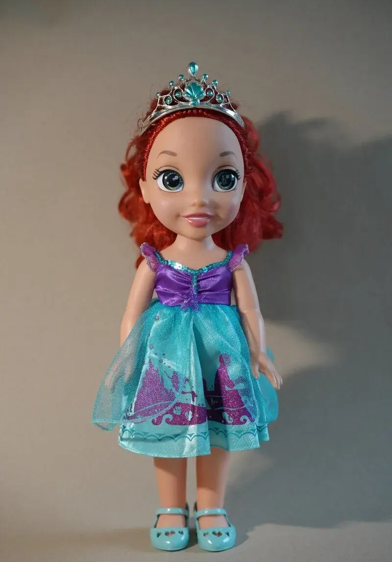Bábika Disney Ariel (35 cm)