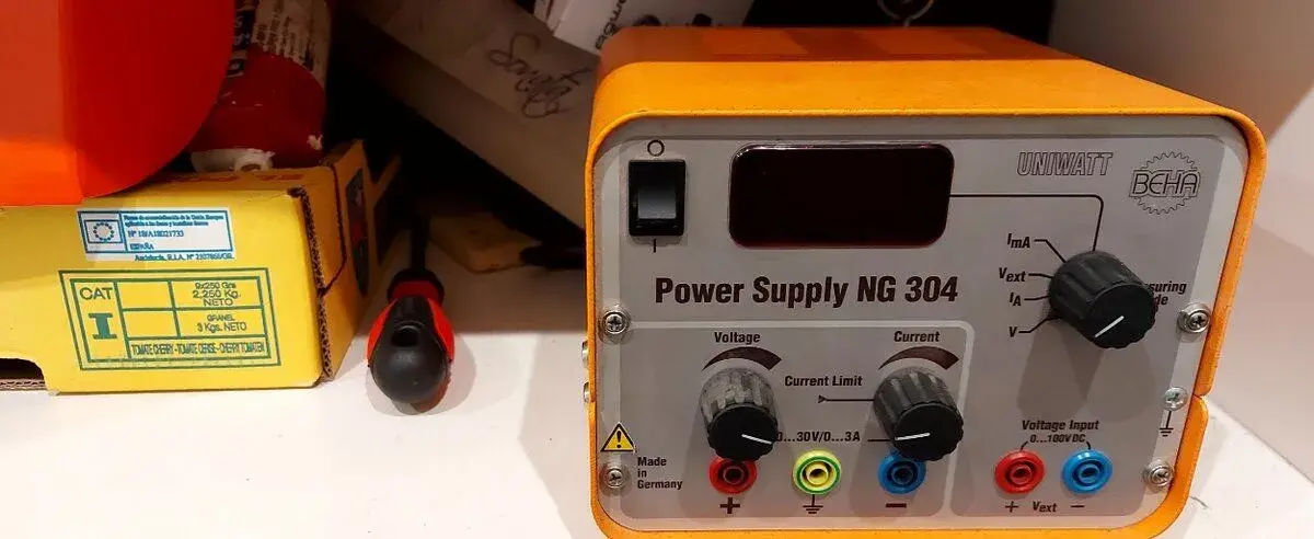 UNIWAT-Power Supply NG 304