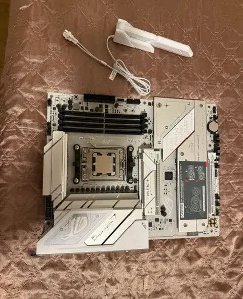 Základná doska + CPU + PSU + Chladič