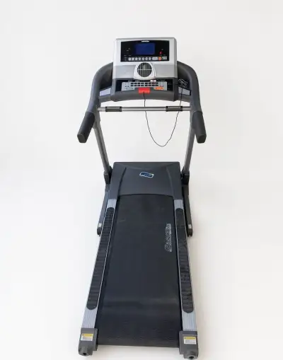 Bežecký pás INSPORTLINE-elektronicky nastaviteľný sklon 15%