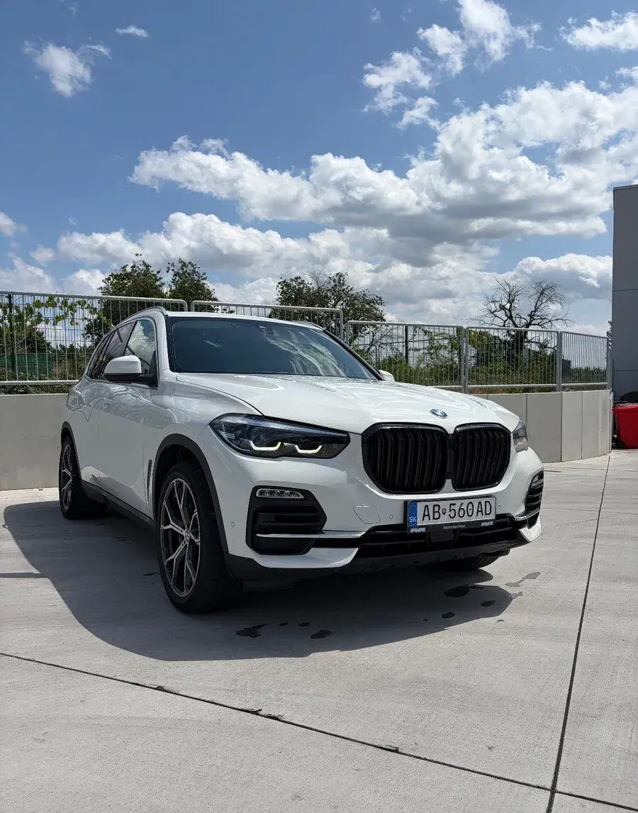 BMW x5 – 2019, 90 000 km