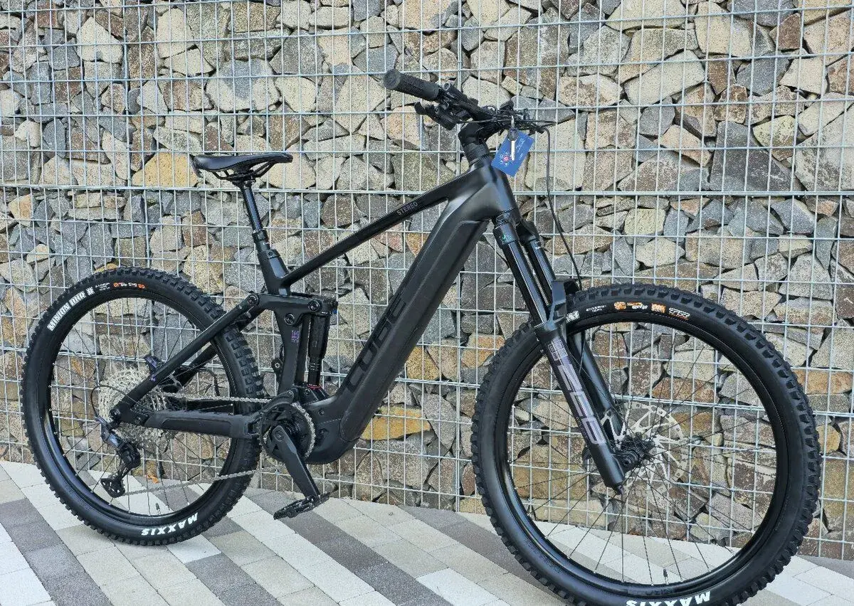 celoodpružený ebike Cube ZEB 170mm