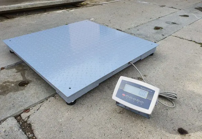 Plošinová podlahová váha do 3 000 kg, rozmer 100x100 cm