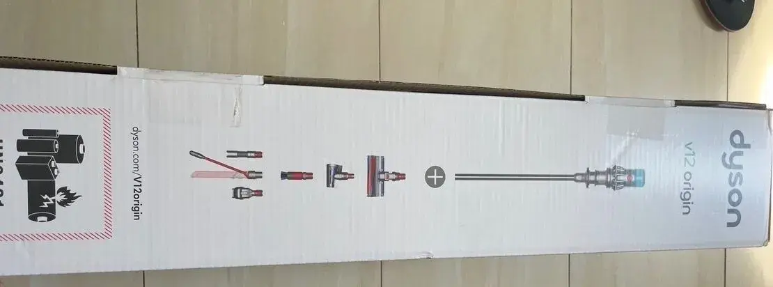Dyson v12 origin