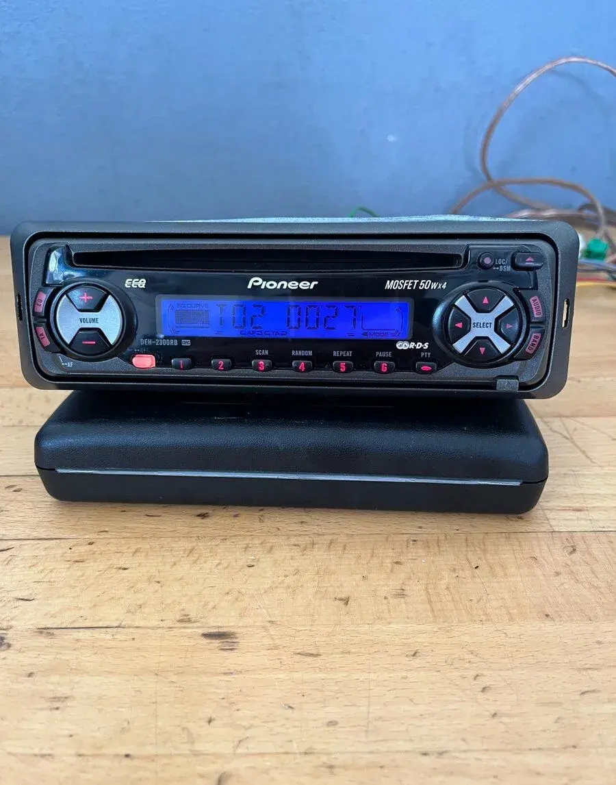 Autorádio Pioneer DEH2300RB
