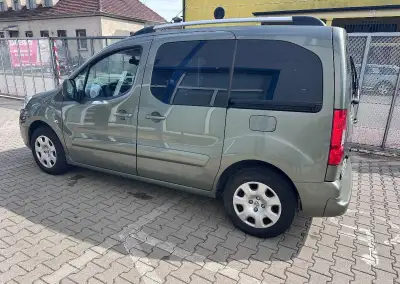 Peugeot Partner – 2012, 200 808 km