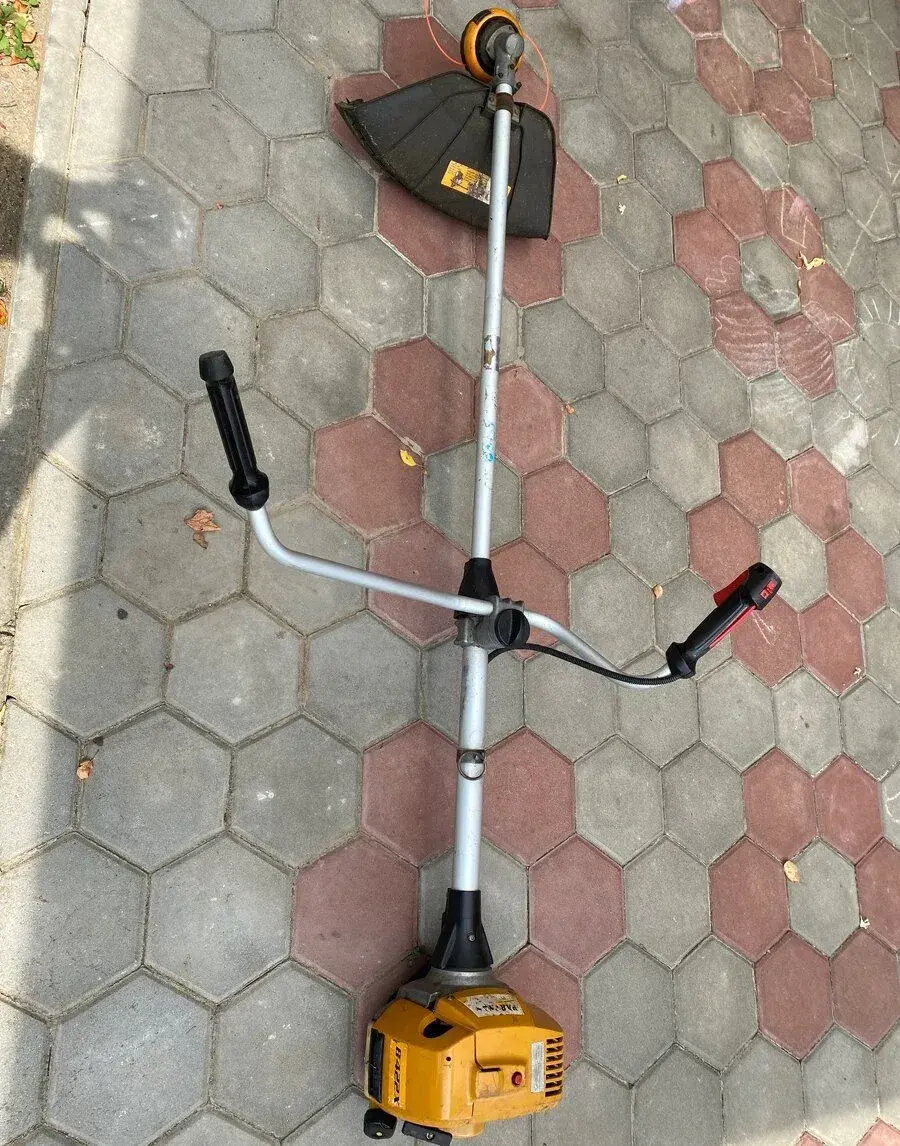 Krovinorez Partner B422X