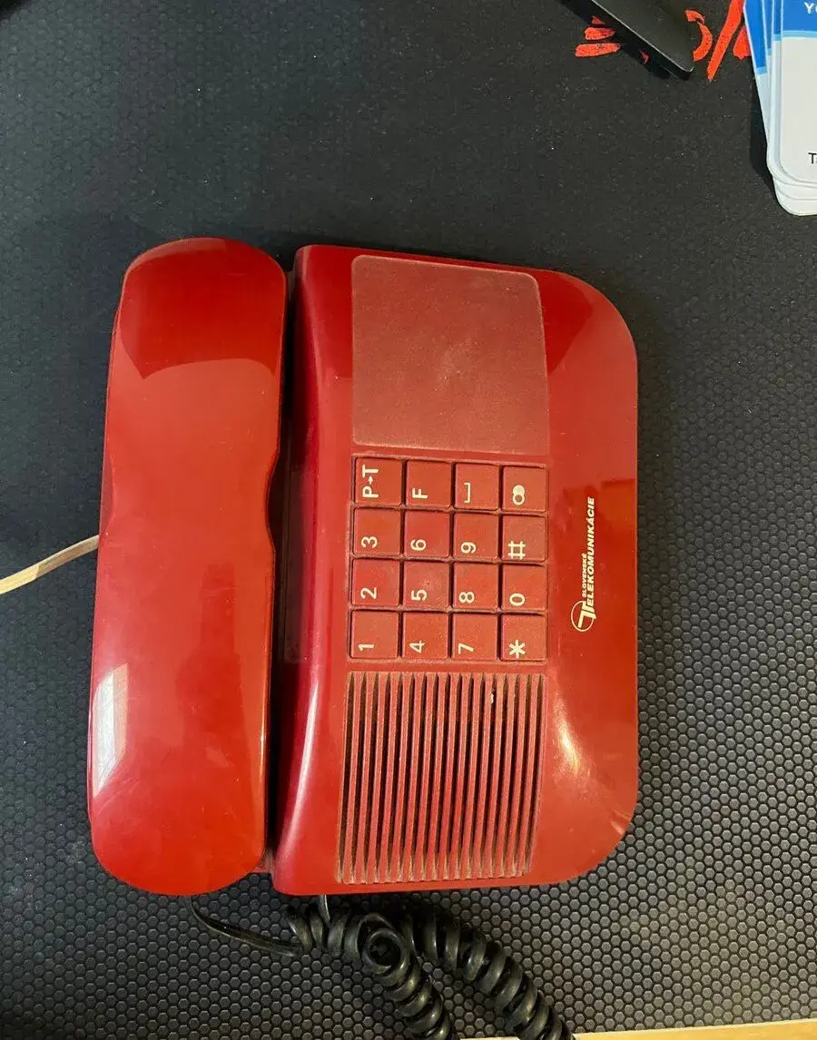 TESLA Stropkov starý telefón | Telekomunikácie | 1996