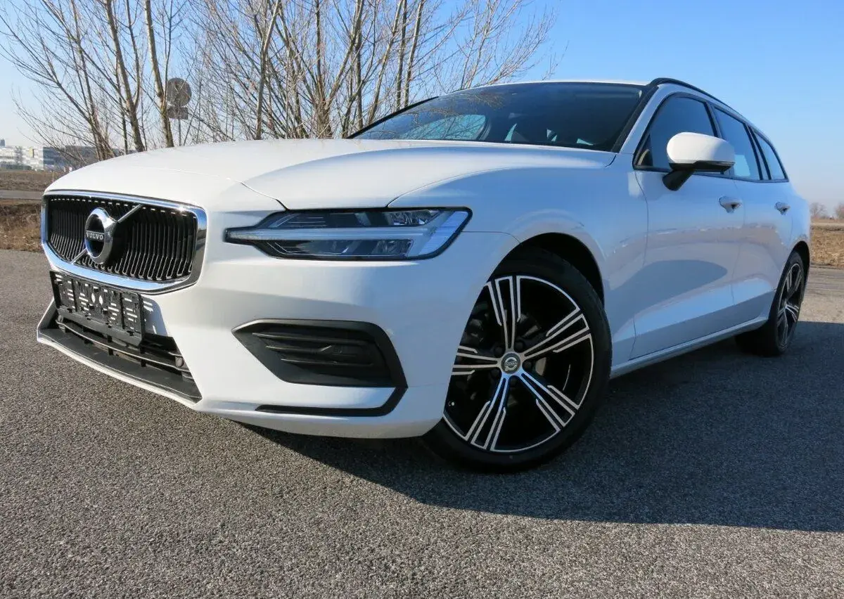 Volvo V60 – 2020, 93 500 km