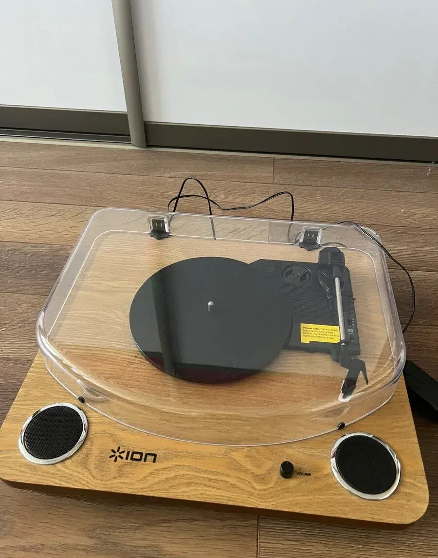 Vintage gramofon Ion