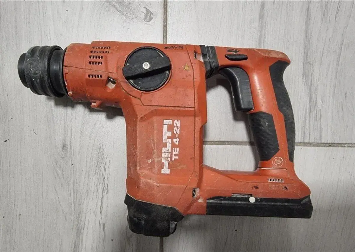 Príklepová vŕtačka Hilti TE4-22 Nuron