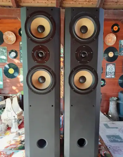 Sony SS-X7 stĺpové reproduktory