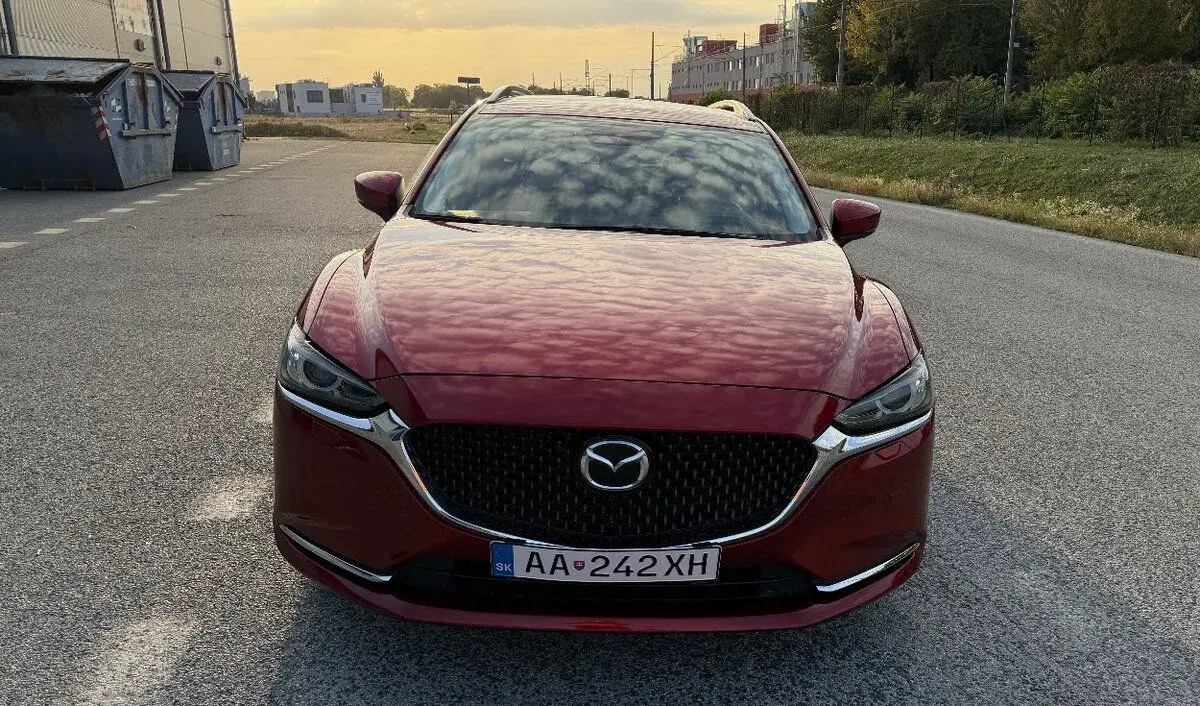 Mazda – 2020, 102 800 km