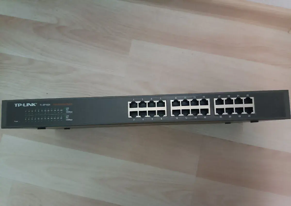 Switch TP-Link TL-SF1024