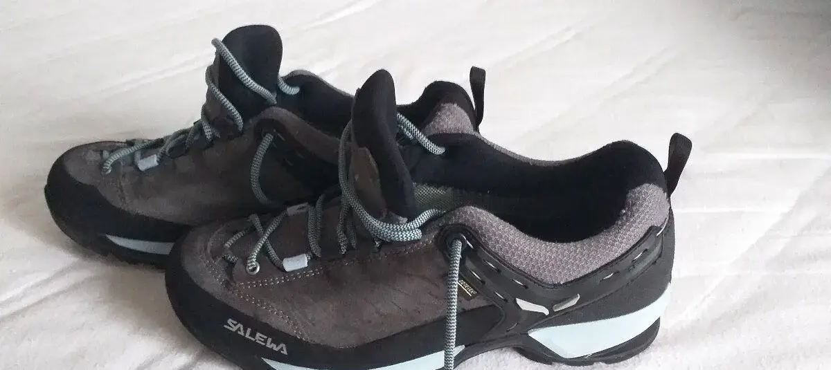 Turistycke poltopanky Salewa