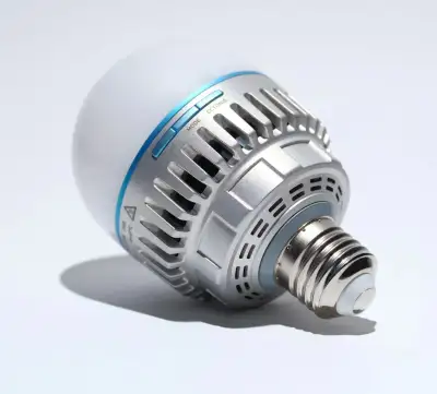 LED 3. Pavobulb 10c RGBWW