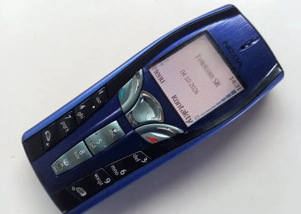 NOKIA 7250i Rarita svojho druhu