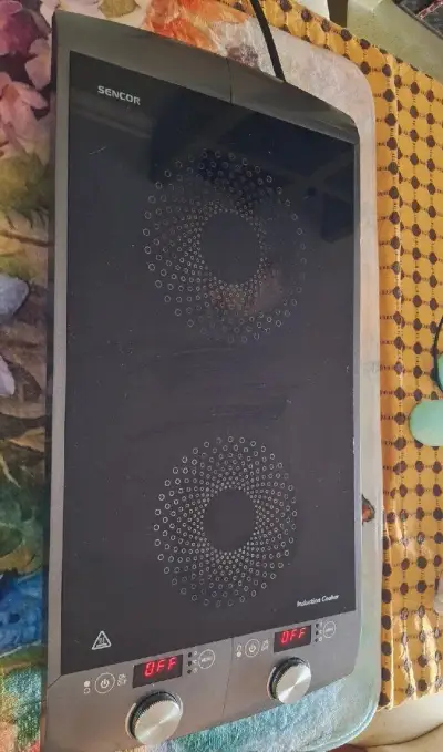 INDUKČNÁ DVOJPLATNIČKA SENCOR