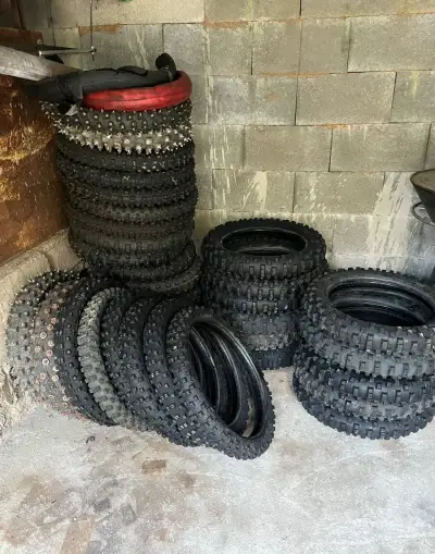 Gumy na motorku 18/21