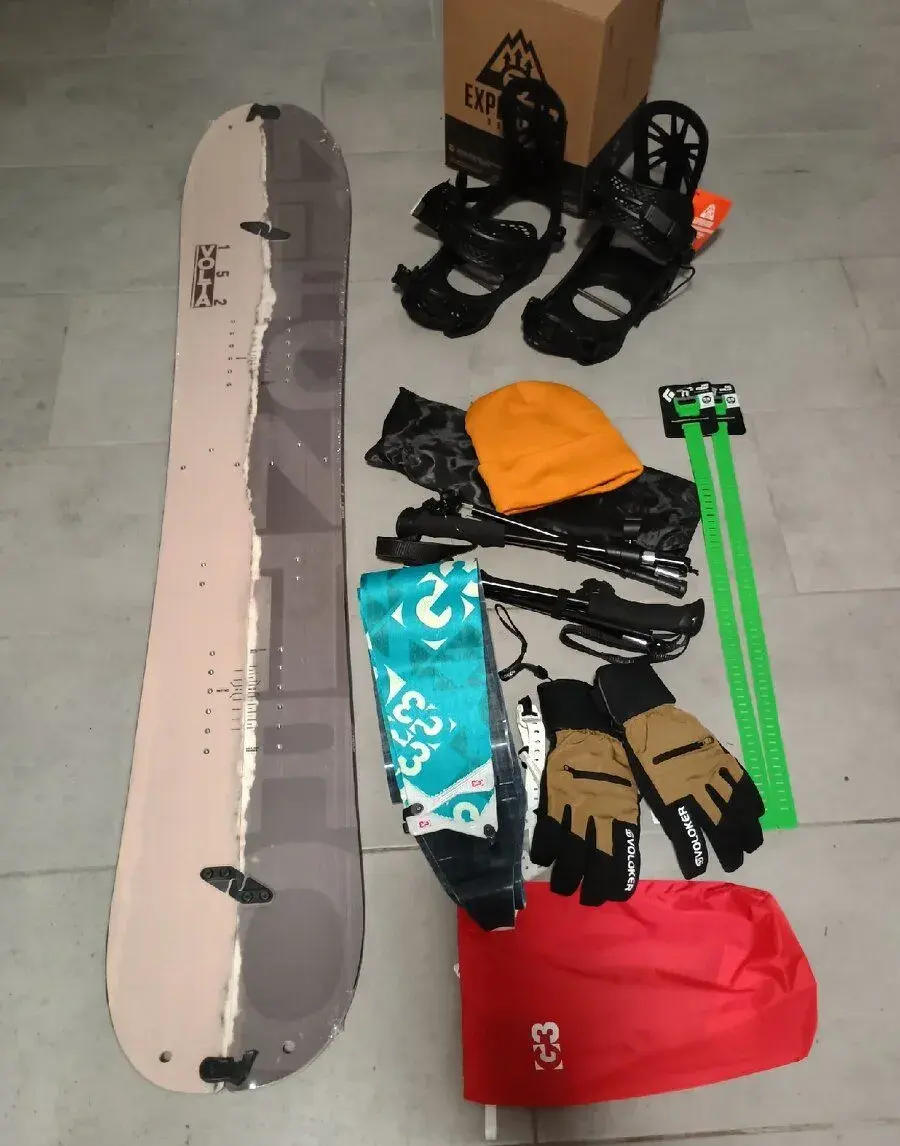 Nový dámsky splitboardový set Nitro Volta 2025