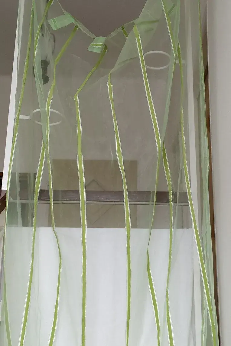 Svieža zelená záclona- 2 kusy 140 x 235cm