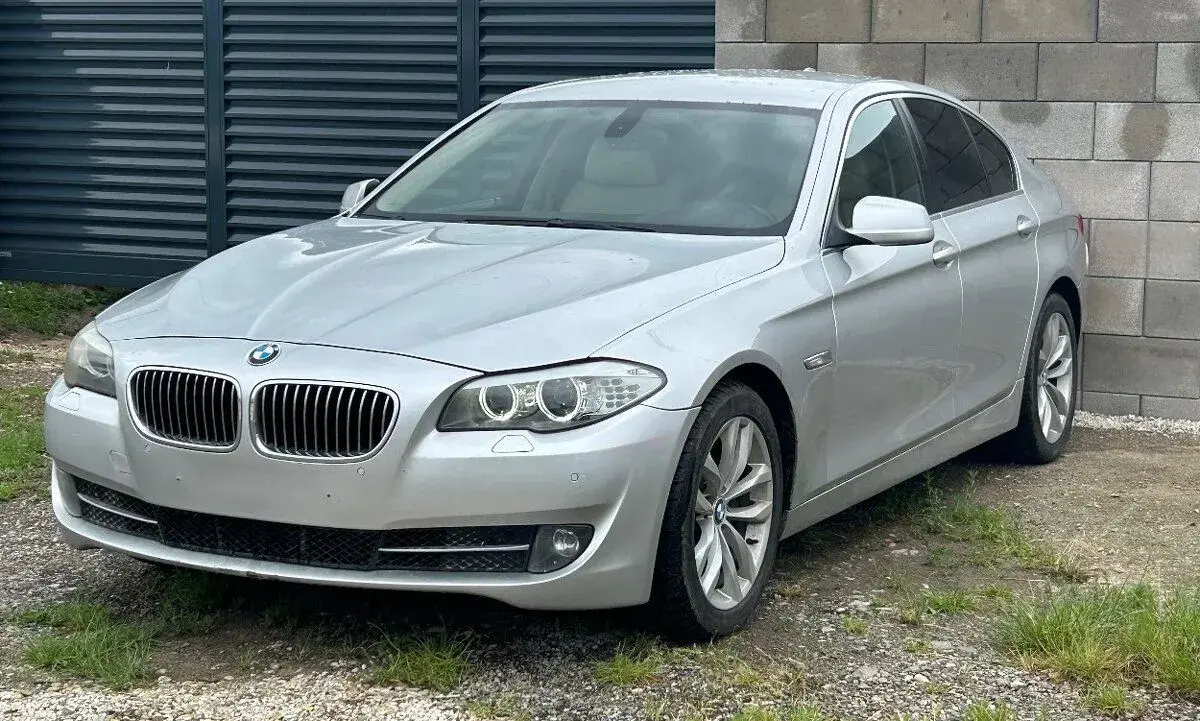 ROZPREDAME F10 530xd 190kw 2013
