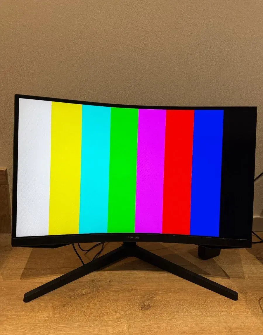 Samsung Odyssey G5 27”– 165 Hz, QHD, zakrivený herný monitor