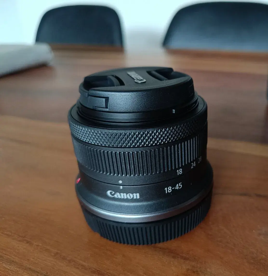 Nový objektív Canon RF-S 18-45 mm 4.5-6.3 IS STM, V záruke
