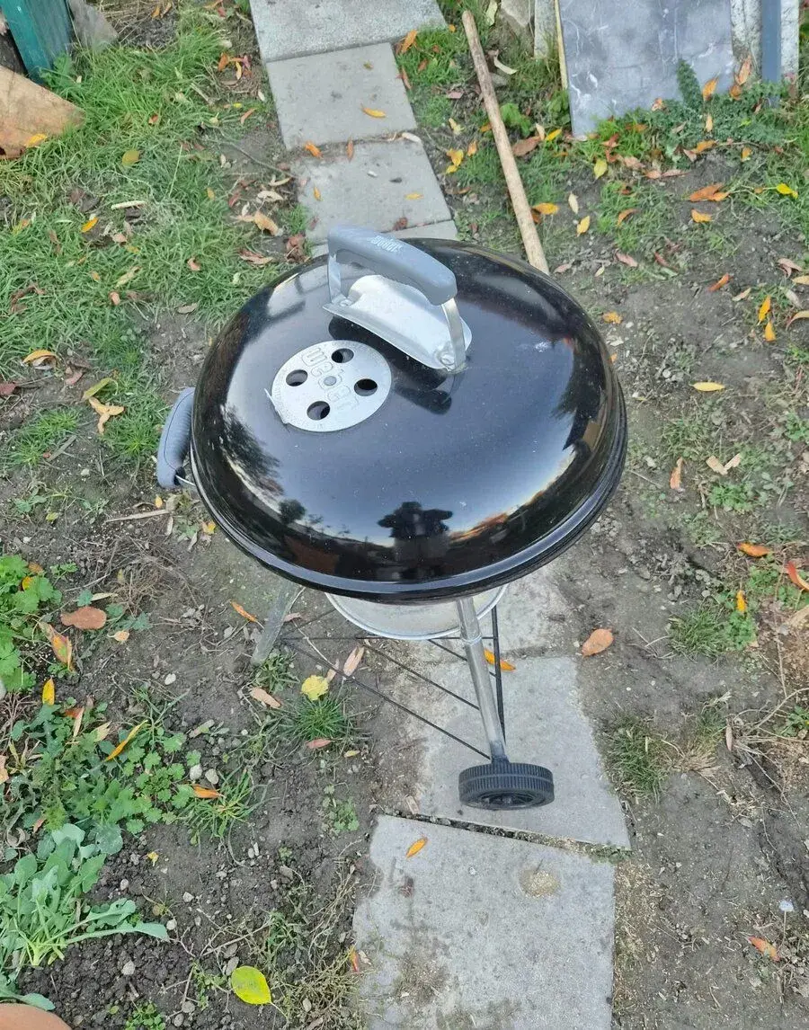 gril weber na uhlie