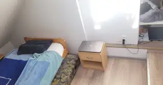 Samostatná izba, centrum BA Hrad, voľné ihneď, 340€