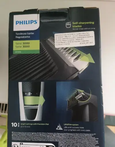 Zastrihávač fúzov Philips série 3000, BT3206/14