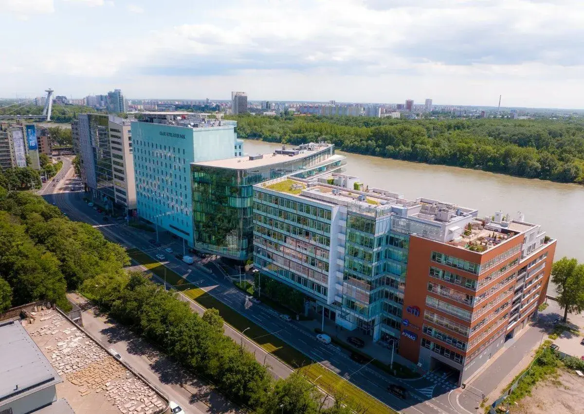 Kancelárske priestory vysokého štandardu v projekte River Pa