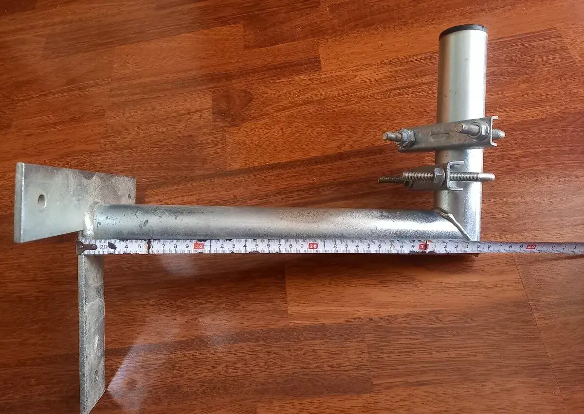 Anténna konzola držiak 35 cm.