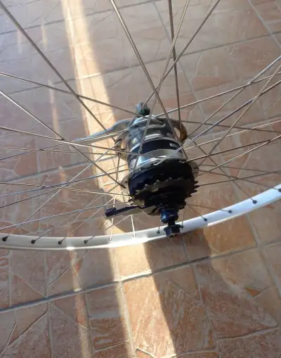 28" zadne koleso