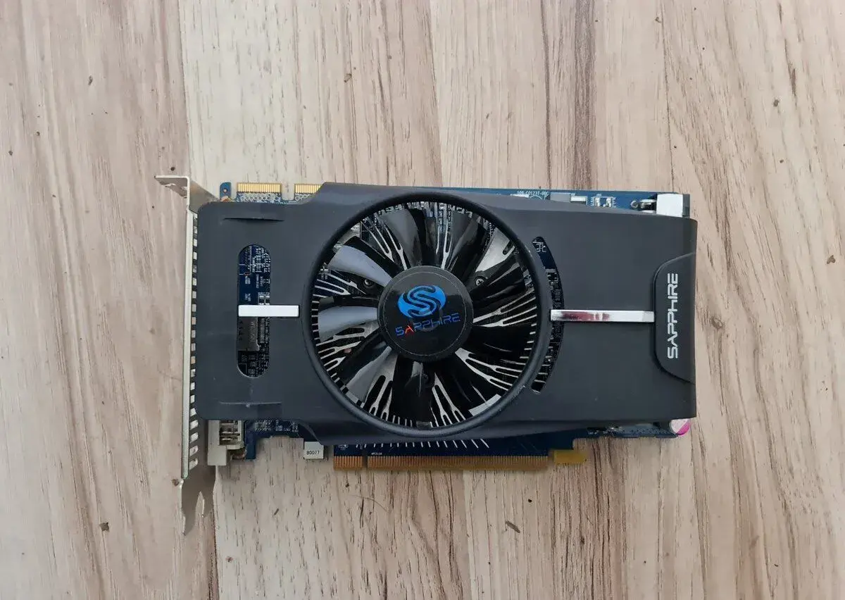 AMD Radeon HD 6770 1GB DDR5 Sapphire