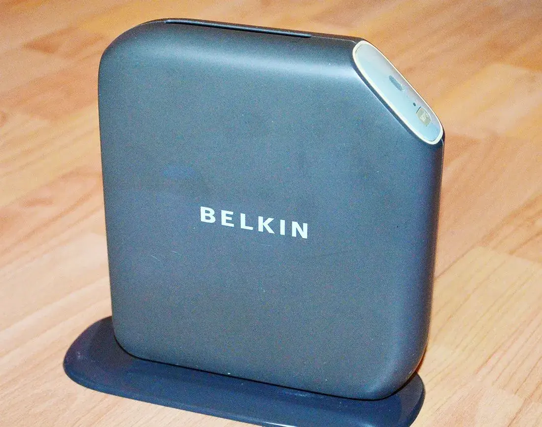 WiFi Routery Belkin, D-Link