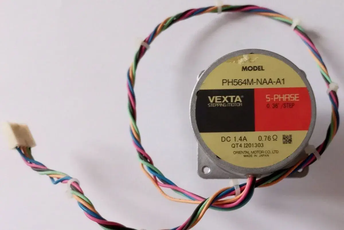 5-fázový krokový motor VEXTA PH564M