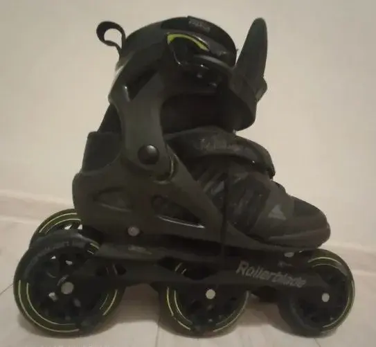 Kolieskové korčule Rollerblade Macroblade 110 3WD Black/Lime