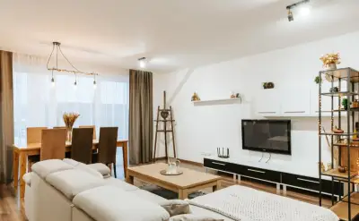 ​🏠 Na prenájom: Kompletne zariadený 3-izbový byt s balkónom