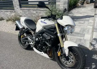 Triumph Street Triple 675