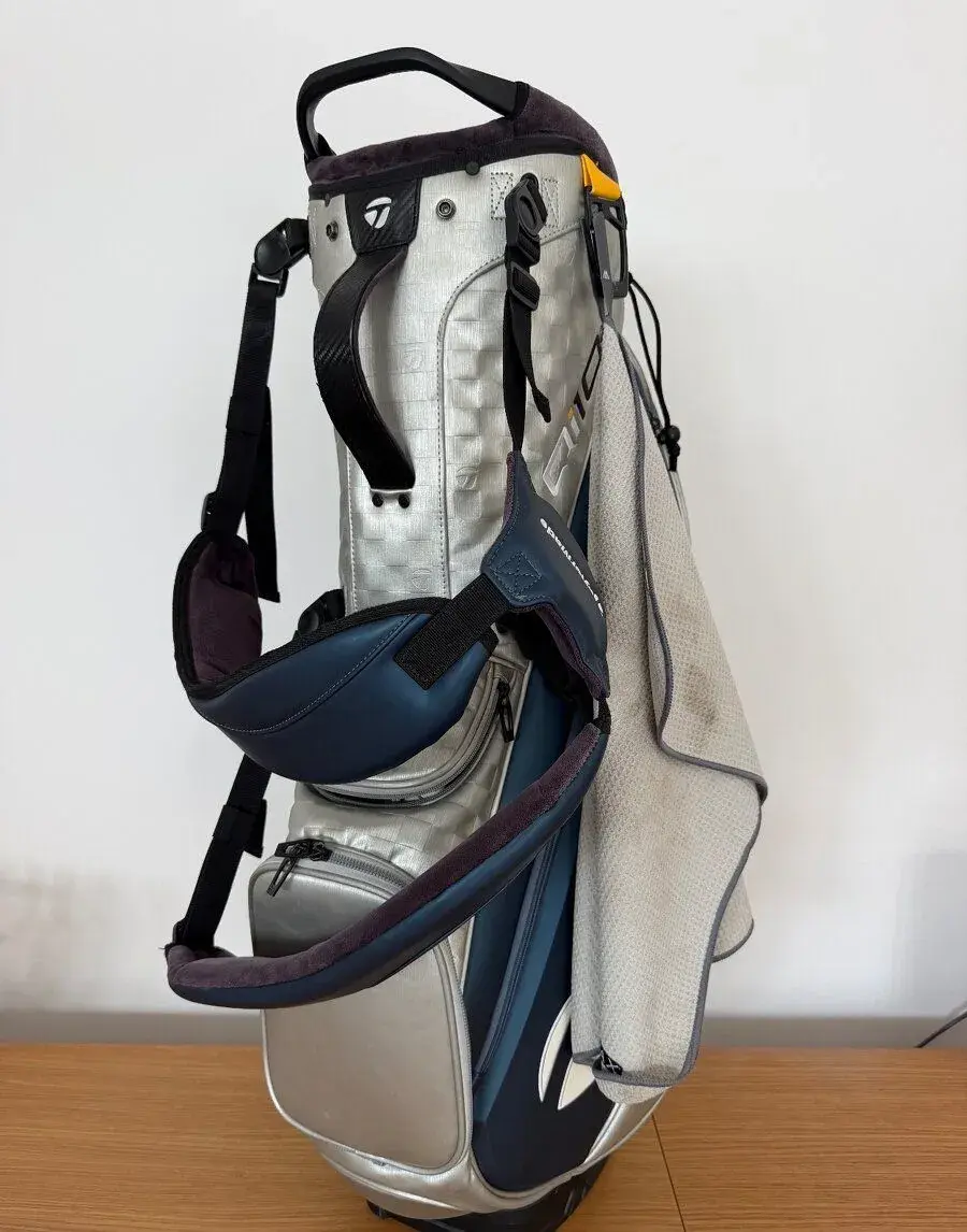 TaylorMade Qi10 — stand bag (Team TaylorMade)