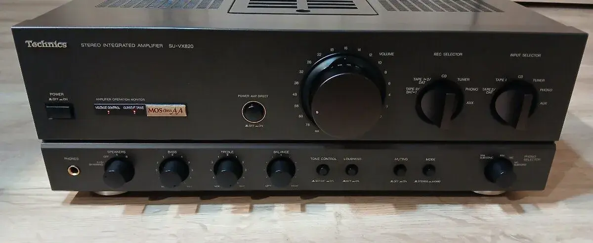 Technics SU - VX 820