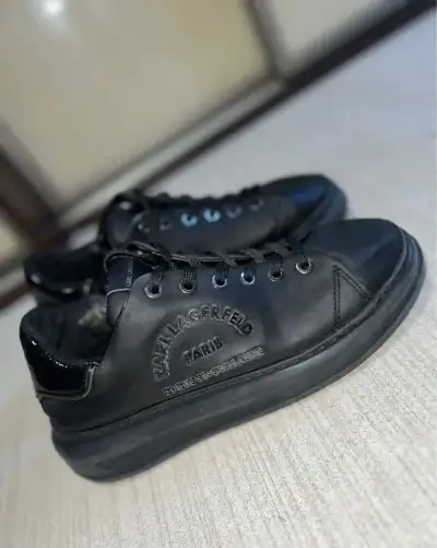 KARL LAGERFELD 38