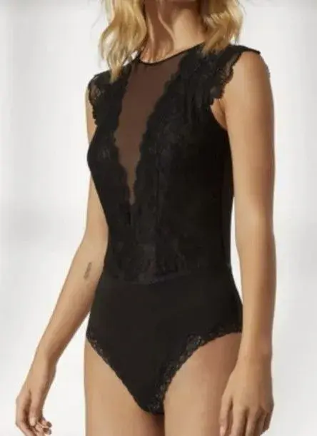 Dámske čierne čipkované body (H&M)